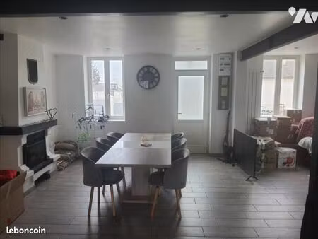 maison 4 pièces 82 m²