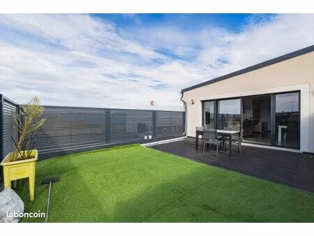 immeuble 5 pièces 245 m²