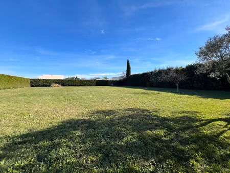 a vendre entraigues sur la sorgue terrain zone du couquiou + maison