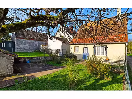 maison sury-en-vaux 52 m² t-2 à vendre  45 000 €
