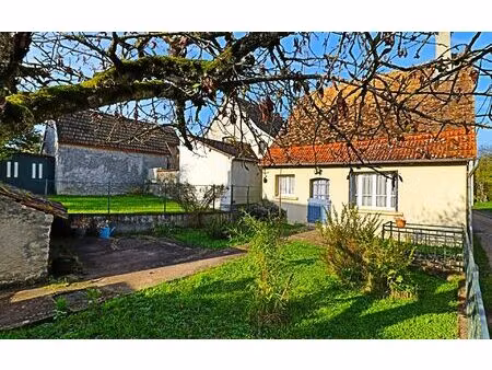 maison sury-en-vaux 52 m² t-2 à vendre  49 900 €
