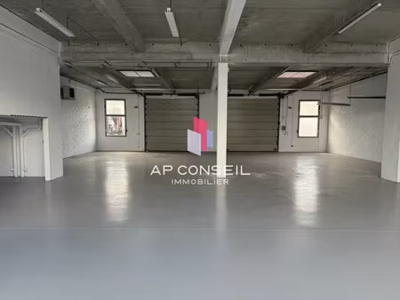 local d'activités et entrepôts a louer