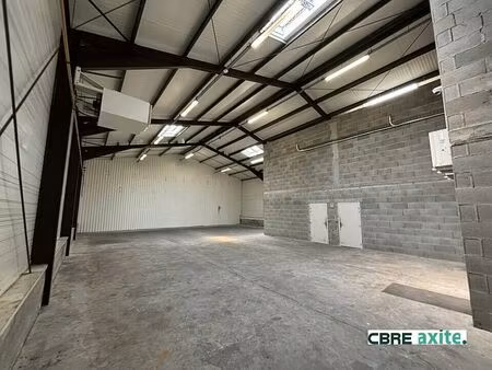 location local d'activités challes les eaux 950 m²