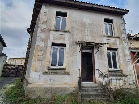 vente maison 2 pièces 120 m² montlieu-la-garde (17210)