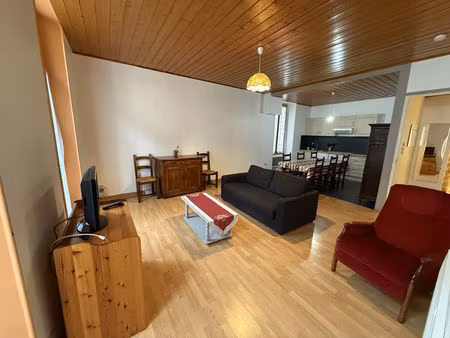vente appartement 3 pièces 61m2 barcelonnette 04400 - 132500 € - surface privée