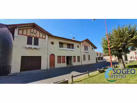ensemble immobilier basco-landais de caractère
