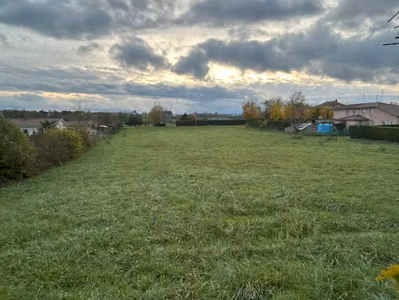 exclu saint nizier sous charlieu - terrain a bâtir