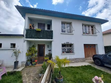 vente appartement 3 pièces 64m2 bizanos 64320 - 154000 € - surface privée