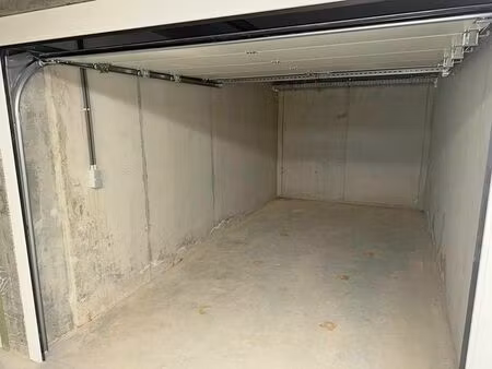 vino garage 15 - garage nouvellement construit près de la...