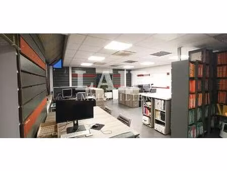vente bureaux et commerces à la ferté-macé (61600) : à vendre / 220m² la ferté-macé