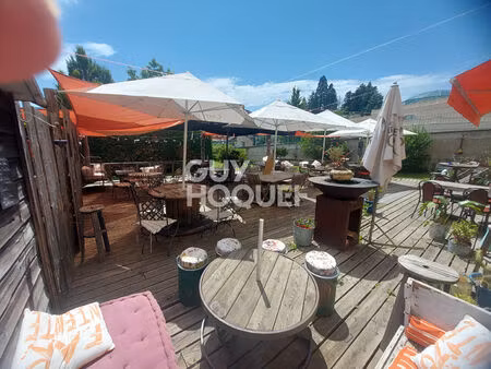 à vendre - fonds de commerce de 90 m² à noirétable