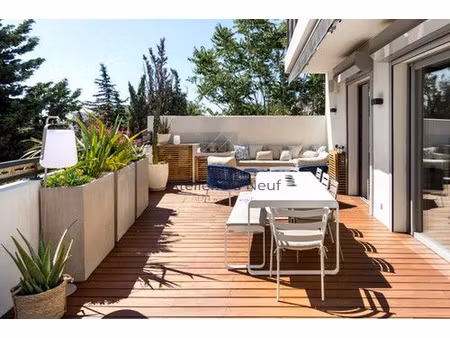 magnifique 5 pièces dernier étage  terrasse