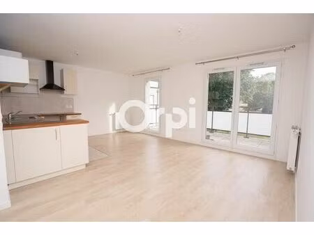 location appartement 3 pièces 65 m² à vernouillet (78540)