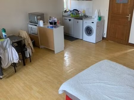 studio meublé plein centre 31 m2