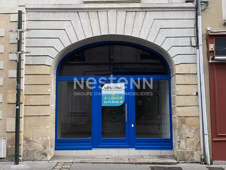 local commercial en hyper centre ville de la fleche