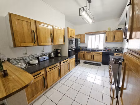 vente maison 9 pièces 346 m² saint-denis (97400)