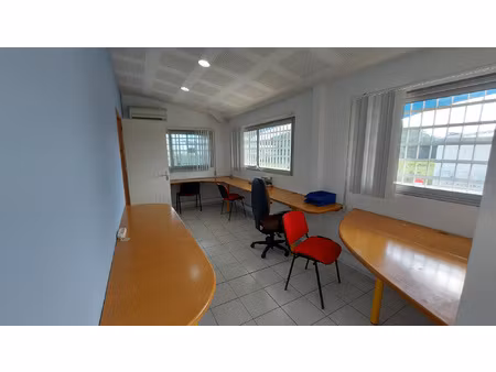 local professionnel 43m2