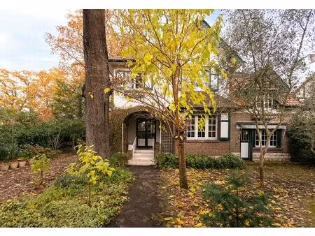 maison de luxe à vendre dans le quartier ibis