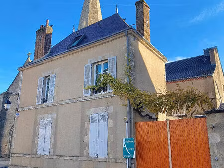 vente maison 7 pièces 151 m² fay-aux-loges (45450)