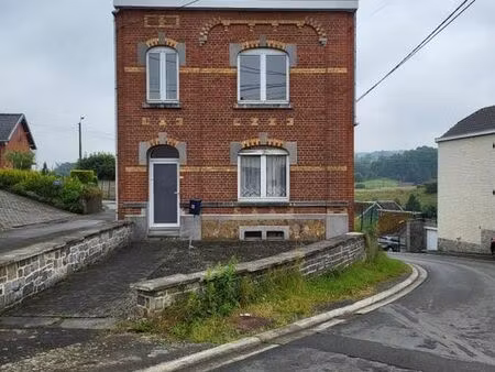 belle maison d’habitation 4 façades avec jardin