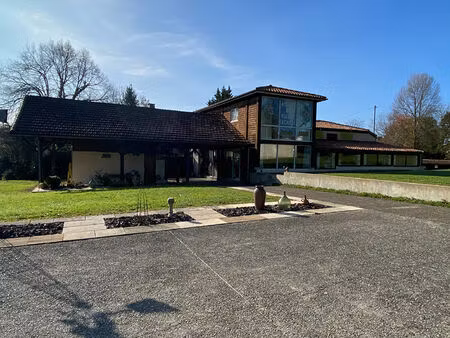 local commercial pontonx sur l adour 3 pièce(s) 151.10 m2