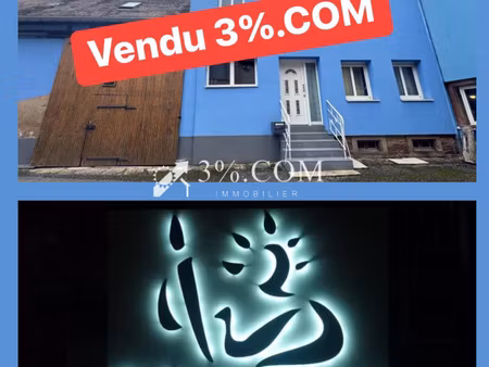 3%com jolie maison rénovée avec jardin d'agrément de 3 ares au bord de l'eau