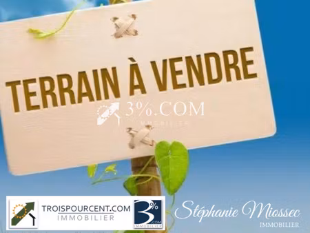 terrain constructible de 795m2