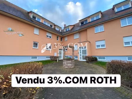 3%.com très beau f2 avec terrasse  cave et garage