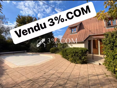 3%.com jolie maison avec piscine sur terrain 10 ares