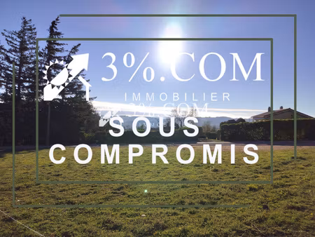 terrain constructible de 804 m2