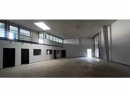 location local d'activités gonfreville l'orcher 330 m²