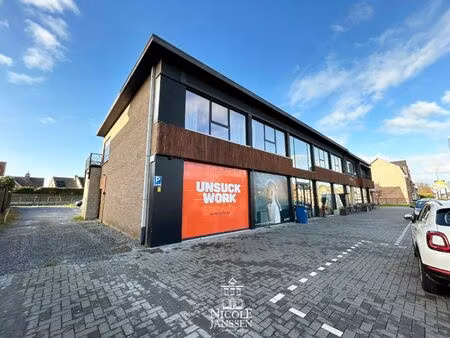 gelijkvloers handelspand/kantoorruimte