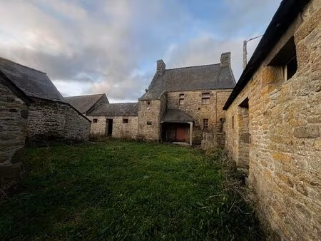 à vendre : manoir à rénover : landunvez