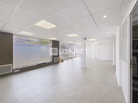 bureau pontault-combault à louer