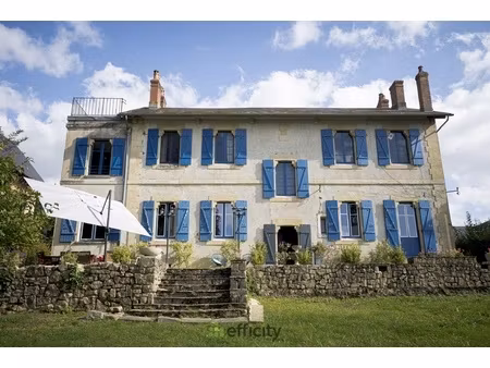 maison 9 pièces - 244 m²