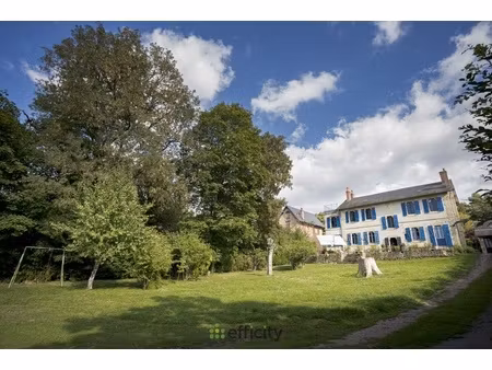 maison 9 pièces - 244 m²