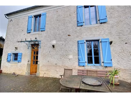 vente propriété 6 pièces 244 m² à soumoulou (64420)  449 000 €