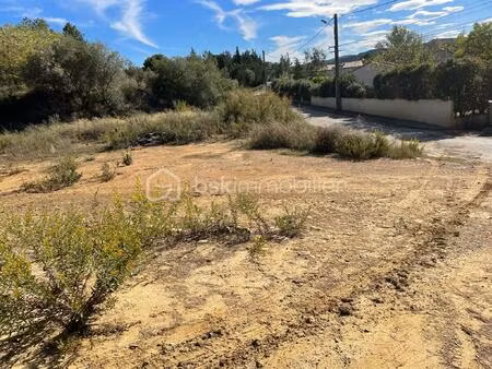 terrain de 672 m² à saint-andre-de-roquelongue