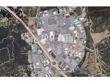 a vendre terrain de 5500 m² divisible - 13920 - saint-mitre-les-remparts