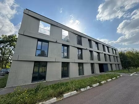 location bureau norroy le veneur 109 m²