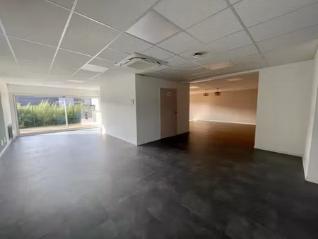 location bureau marbeuf 27110