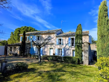 vente maison 5 pièces 180 m² à robion (84440)  550 000 €