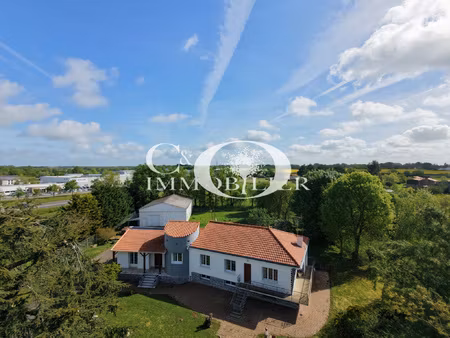 maison 7 pièces - 6010 m2 de terrain - dépendance