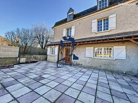 maison 6 pièces 163 m²