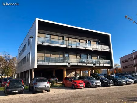bureau 122m2 à louer zac des malettes 01 beynost