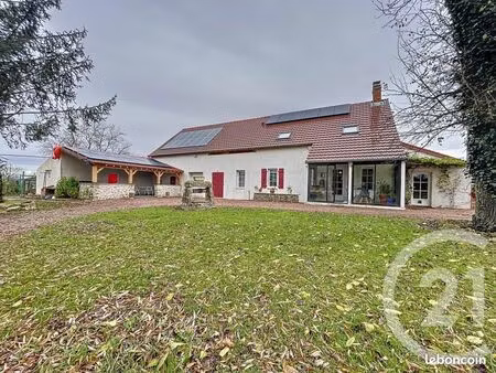 longère 7 pièces 213 m²