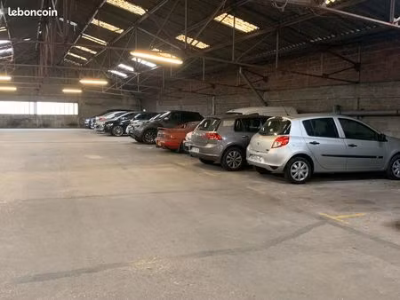 place de stationnement  parking couvert à pantin
