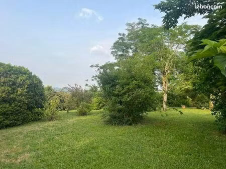 terrain 1 100 m² goyrans