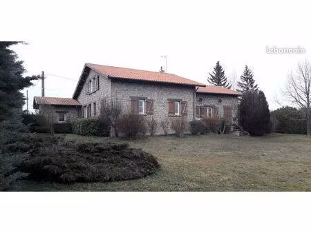 propriété sur terrain 3300m2 env