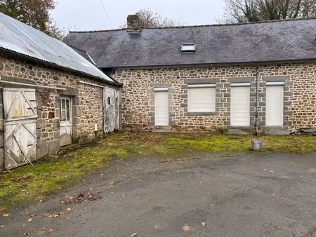 maison longère à vendre à saint carreuc (22)